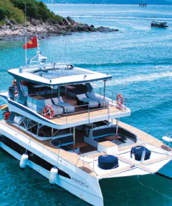 Entire Yacht (Full Package) 10 Guests