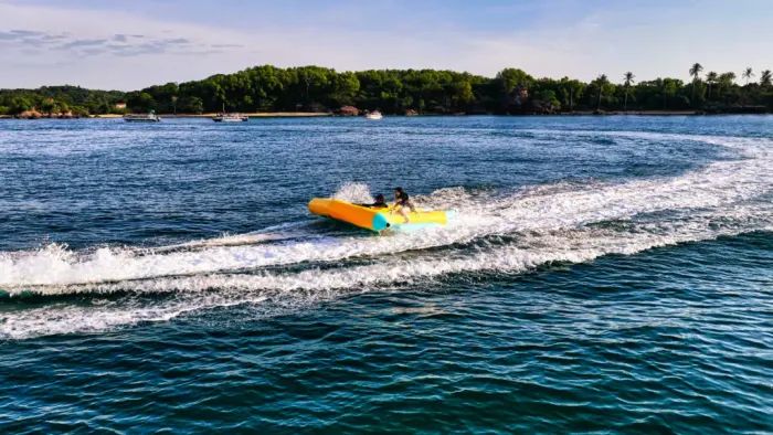 Yacht with Photographer, DJ and Water Activities: What Happens on Board Marmoris